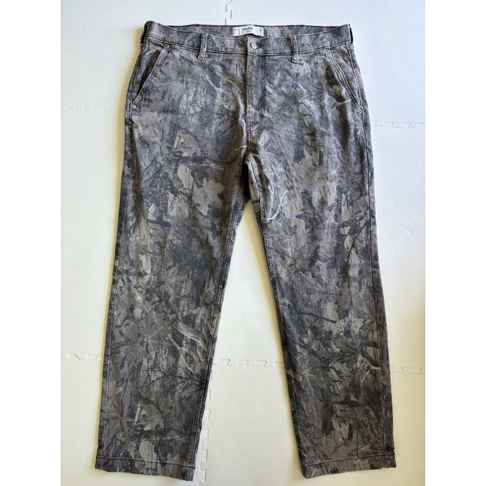 HOLLISTER Loose Camo Pants Jeans Men's Tree Outdoors Camouflage  - Size 38x32